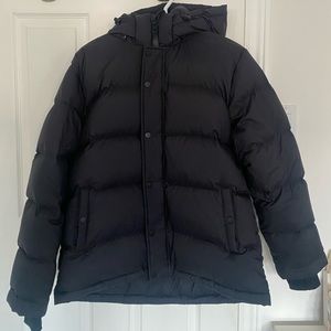 NWOT Tna Super Puff Soft Matte Black Size M
